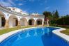 Villa i Benalmádena - Luxury Villa Romantica Near Beach Torremuelle