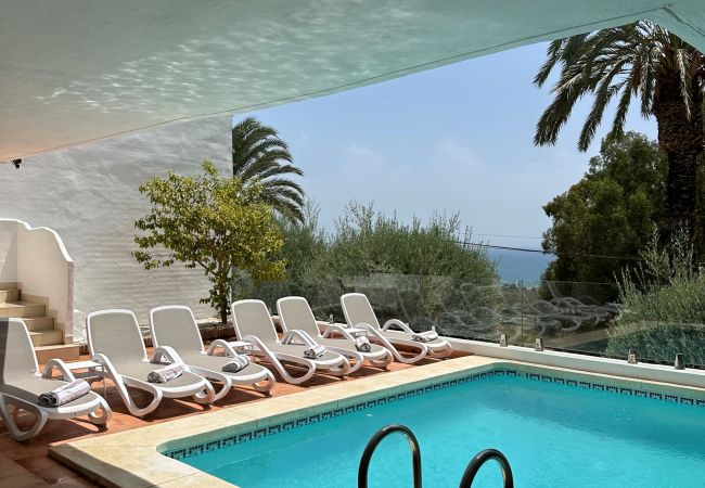 Hus i Benalmádena - Stunning Villa with Sea views & Jacuzzi