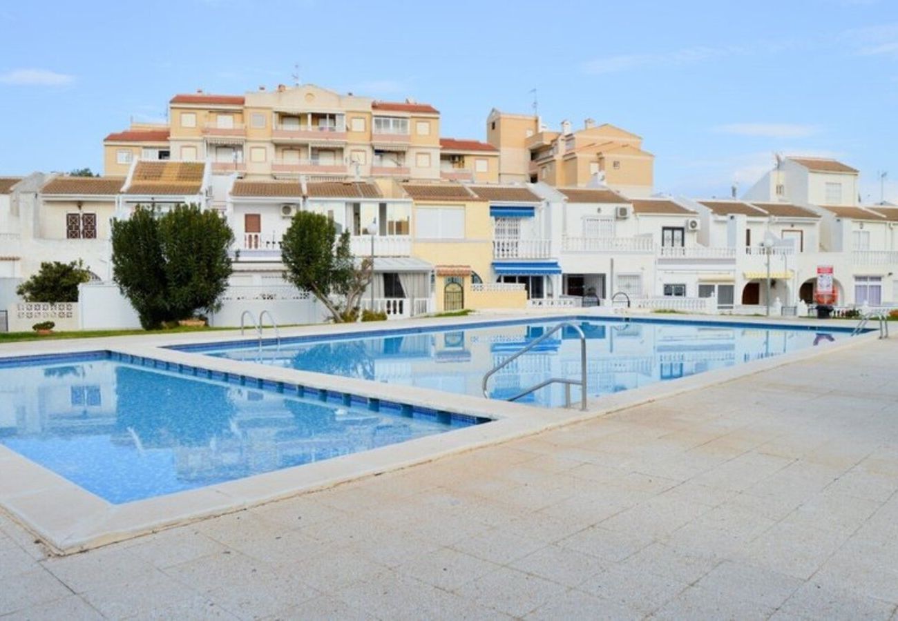 Radhus i Torrevieja - Torrevieja Spectacular Townhouse